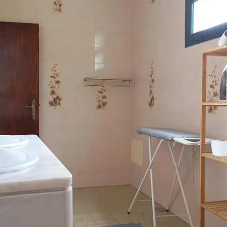 Yellow Owl Ii Bedroom I