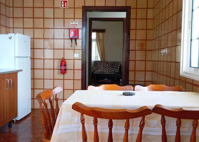 Yellow Owl Ii Bedroom I