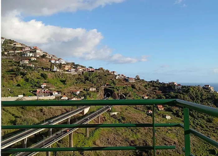 Yellow Owl Ii Bedroom I *